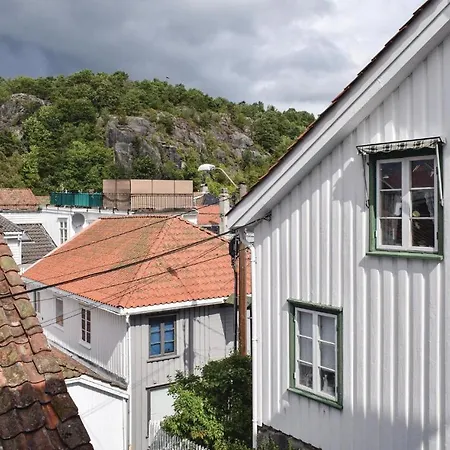 Feriehus Awesome In W/ Wifi And 4 Bedrooms Risør