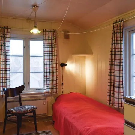 Awesome In W/ Wifi And 4 Bedrooms Feriehus